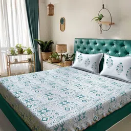 Myntra Elegant Homes White Geometric 400 TC Cotton King Bedsheet Set 2.70 m x 2.70 m-picture-37
