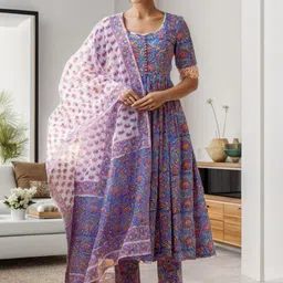 Aaghnya Printed Viscose Rayon Kurta Set-picture-6