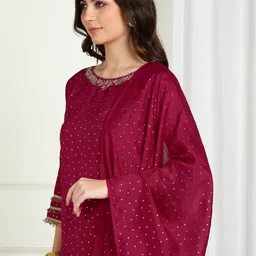 House of Pataudi Printed Round Neck Kurta & Trousers With Dupatta image 5