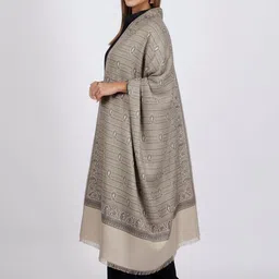 Vrinde Women Abstract Woven Design Shawl image 5