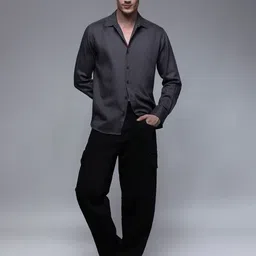 Paper Cut Oversized Solid Cotton Spread Collar Casual Shirt-image-73