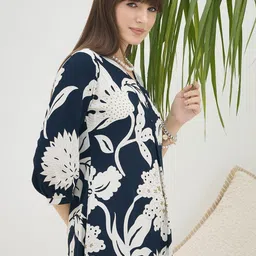 Indo Era Women Floral Printed Regular Kurta with Trousers image 4
