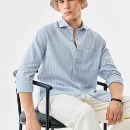Snitch Men Vertical Striped Spread Collar Casual Shirt-image-89