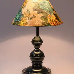 foziq Black Printed Triangle Table Lamps image 4