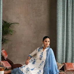 Khushal K Women Floral Printed Regular Pure Cotton Kurta with Palazzos & With Dupatta image 4