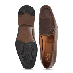NR By Nidhi Rathi Men Textured Loafers image 5
