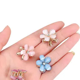 DailyObjects Set Of 6 women Pearls With Gold Combination Mini Hair Claw Clips image 4