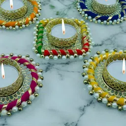 GADINFASHION Gold-Toned & Yellow 5 Pieces Tealight Candle Metal Holder-picture-14