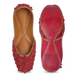NR By Nidhi Rathi Women Embellished Party Mojaris with Embroidered Flats image 3