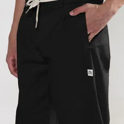 SHOWOFF Men Relaxed Fit Low-Rise Pleated Trousers image 2