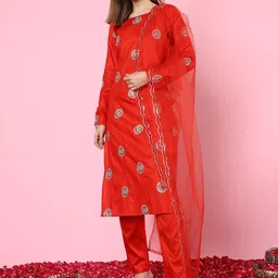 THE FAB FACTORY Women Floral Embroidered Thread Work Kurta with Trousers & With Dupatta-image-11