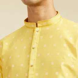 Diwas by Manyavar Floral Woven Design Mandarin Collar Straight Kurta image 2