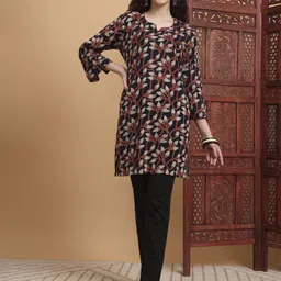 SUFIZA LIFESTYLE Women Ajrak Printed Pure Cotton Kurti-picture-21