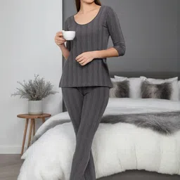 TRENDY RABBIT Women Round Neck Striped Thermal Set-image-78