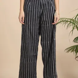 SilaiGulai Printed Pure Cotton V-Neck Tunic With Palazzos Co-Ords image 5