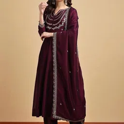 all about you Women Ethnic Motifs Embroidered Panelled Thread Work Kurta with Trousers & With Dupatta image 2