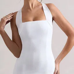 Genzy Crepe Bodycon Dress image 2