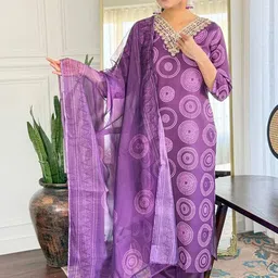 VS MALL Women Printed Regular Thread Work Kurta with Trousers & With Dupatta-picture-41