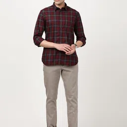 Indian Terrain Men Classic Slim Fit Tartan Checks Checked Casual Shirt image 4