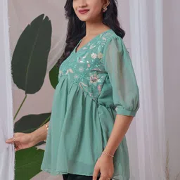 ZELZIS Floral Embroidered Top image 5