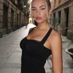 Outzidr Halter Neck Lace-Up Fitted Crop Top image 2