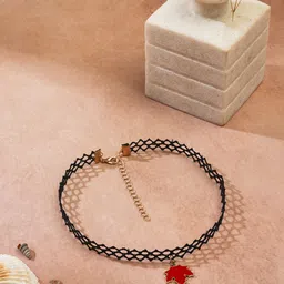 EL REGALO Leaf Charm Detail Choker Necklace-picture-42