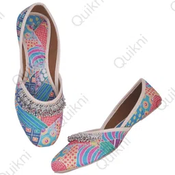 quikni Women Flats Sandal image 2