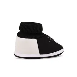 Smartots Infants Colourblocked Pure Cotton Socks Booties image 3