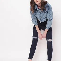 Belliskey Women Blue Crop Denim Jacket-image-11