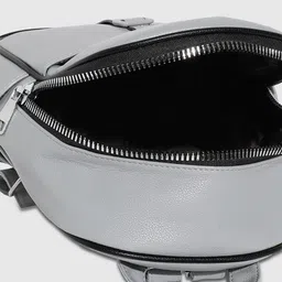 HAUTE SAUCE by Campus Sutra Non-Padded Medium Backpack image 5