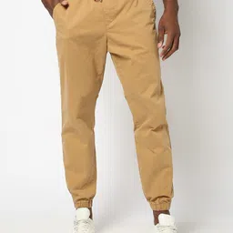 GAP Men Mid-Rise Drawstring Woven Joggers-picture-25