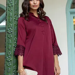 TITTLI Mandarin Collar Three-Quarter Sleeves Tunic & Trouser image 3