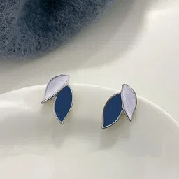 Krelin Silver-Plated Leaf Shaped Studs image 4