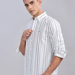 Tommy Hilfiger Men Opaque Striped Casual Shirt image 4