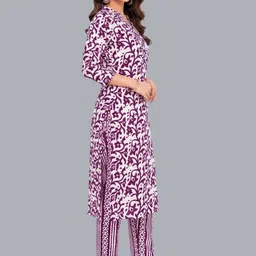 Simmu Floral Printed V-Neck Straight Pure Cotton Kurta With Trousers And Dupatta image 5