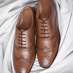 CLOG LONDON Men Textured Formal Brogues-picture-10