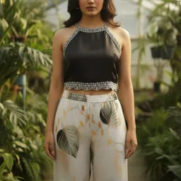 Vagisha Women Floral Printed Palazzos image 5