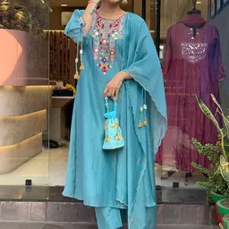 CAPITALHAVEN Women Ethnic Motifs Embroidered Regular Mirror Work Chanderi Silk Kurta with Trousers & With image 2