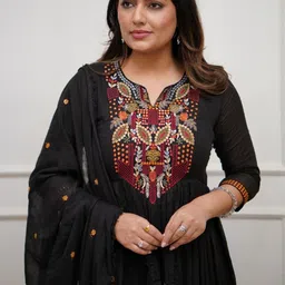 Divyadham Textiles Women Embroidered Empire Pleated Kurta & Trousers With Dupatta image 2