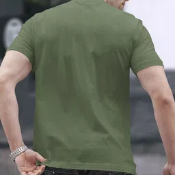 TRIPR Men Solid Regular Fit T-shirt image 3