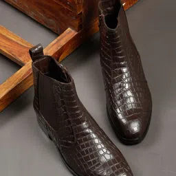 Teakwood Leathers Men Croco-Textured Chelsea Boots-picture-31