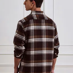Aldeno Men Classic Checked Casual Shirt image 3