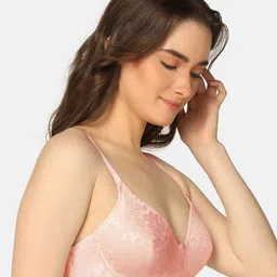 Curvy Love Plus Size Lace Full Coverage Lightly Padded T-shirt Bra With All Day Comfort image 5