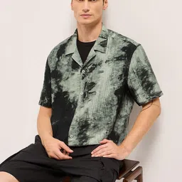 THE BEAR HOUSE Men Relaxed Fit Abstract Printed Cuban Collar Casual Shirt-picture-18