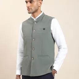 turtle Solid Men Waistcoat image 3