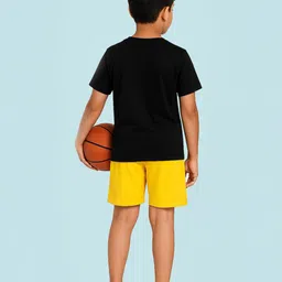 YK Boys Pack Of 2 Printed Round Neck T-Shirts With Shorts image 5