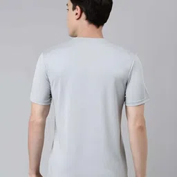 SZN Men Typography Printed Raw Edge T-shirt image 5