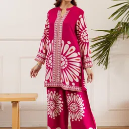 Sangria Ethnic Motifs Printed Straight Kurta with Palazzos image 3