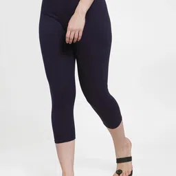 UllasPemium Women Cotton Pack of 2 Mid-Rise Skinny Fit Capris image 5