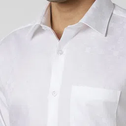 Van Heusen Textured Spread Collar Cotton Formal Shirt image 3